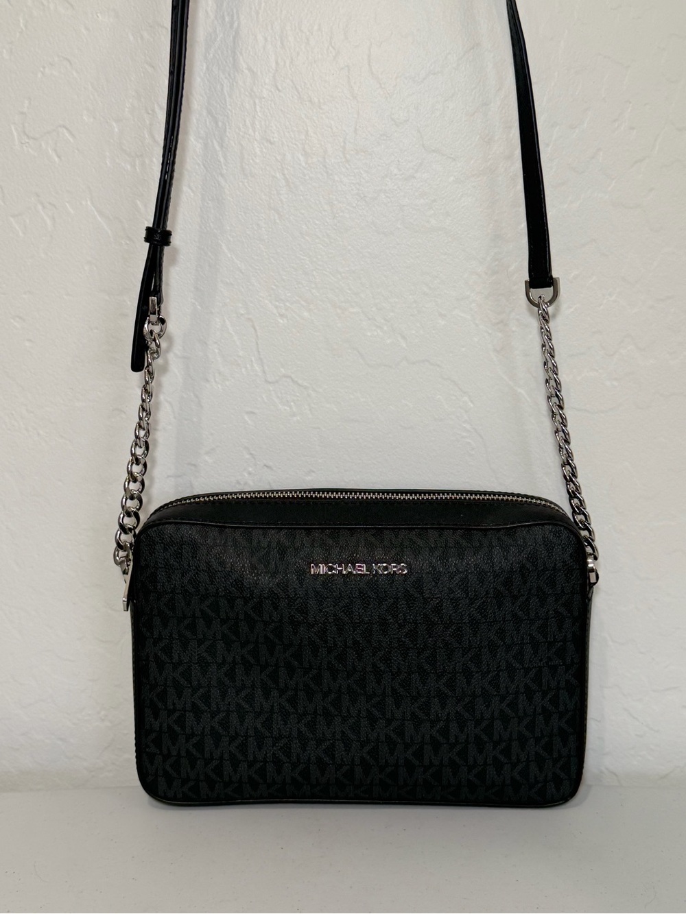 Michael Kors Jet Set  Logo Crossbody Bag